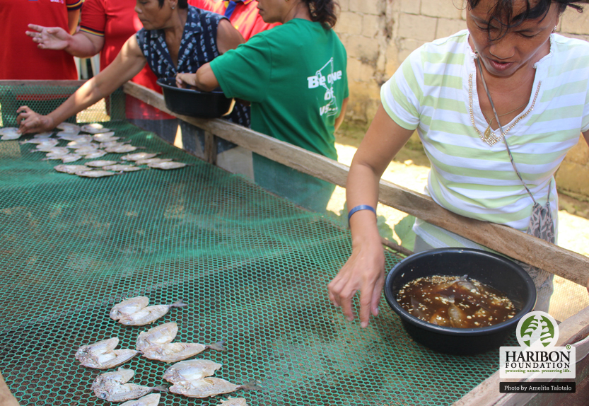 2017 02 02 Women warriors of Burgos KAAMPAKA members manage the dried fish processing